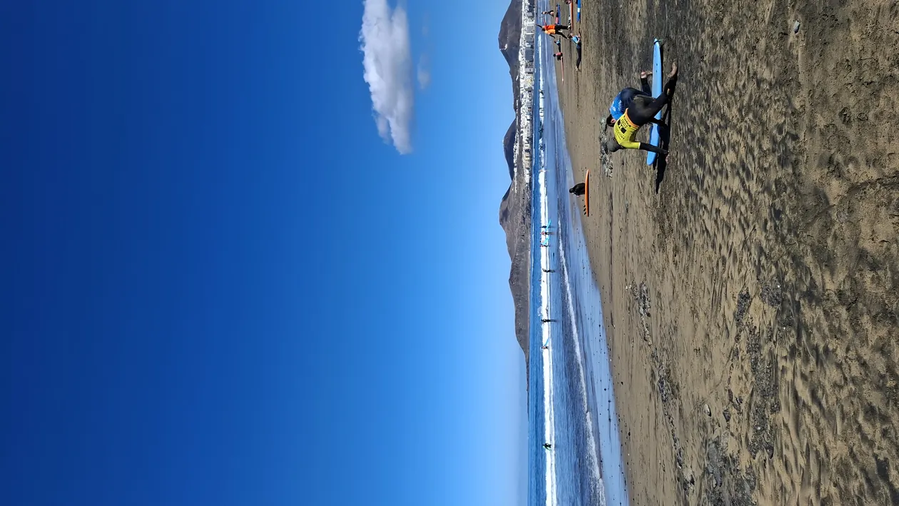 La Cicer: Learn to Surf at Las Canteras Beach tips